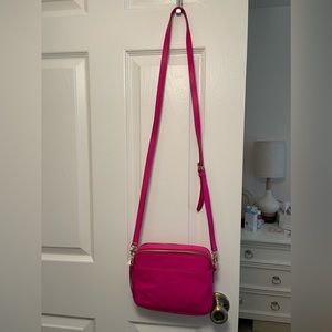 Fossil hot pink leather Crossbody. Brand new never used comes with dust cover